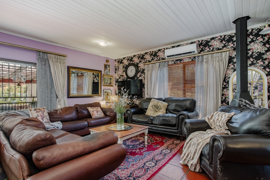 To Let 6 Bedroom Property for Rent in Groenvlei Western Cape